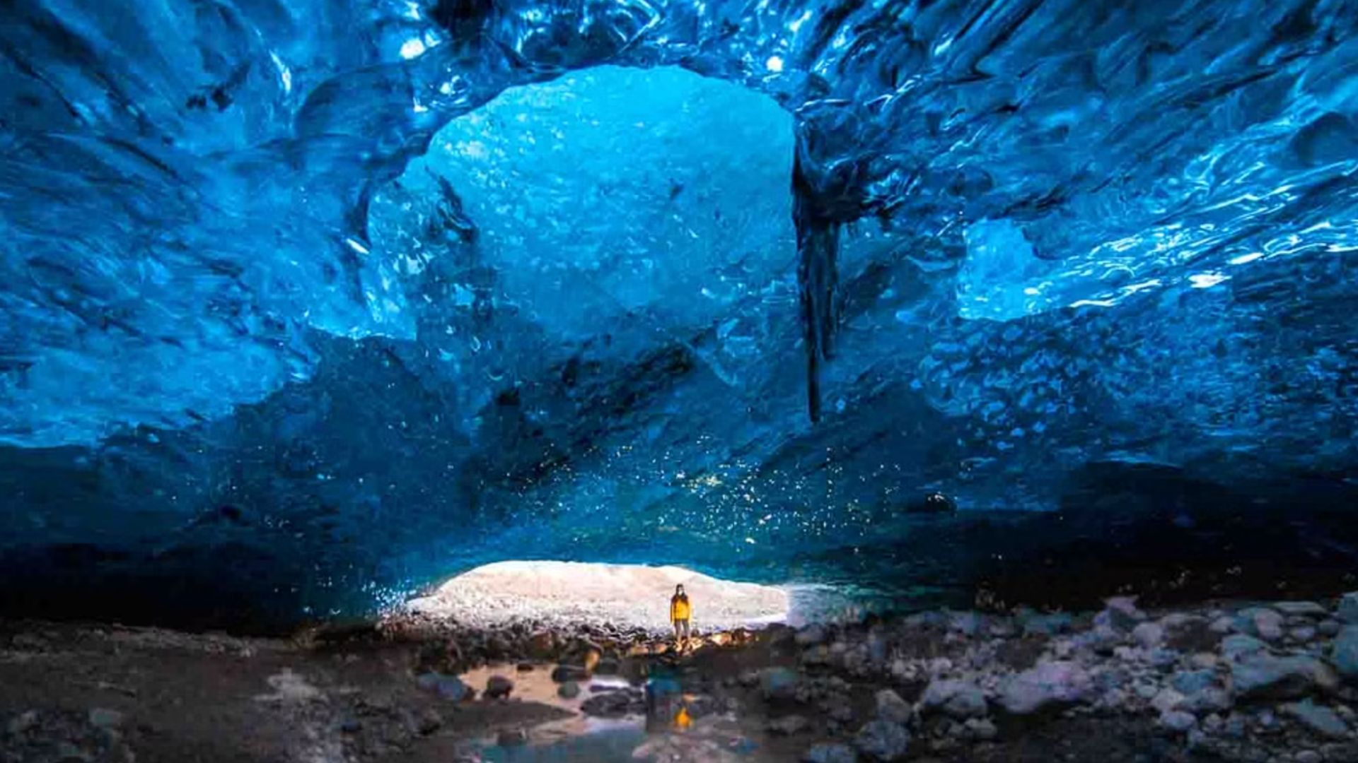 blue cave tour iceland